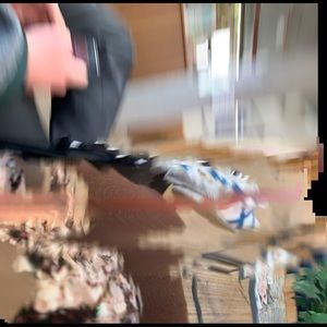 Meet your Posher, Trinh